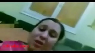 مصرية تتناك في طيزها وتصوت